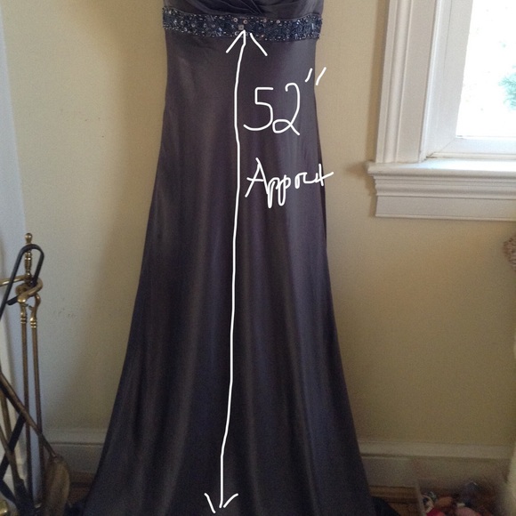 Elegant gun metal color slip style evening gown. - Picture 6 of 7